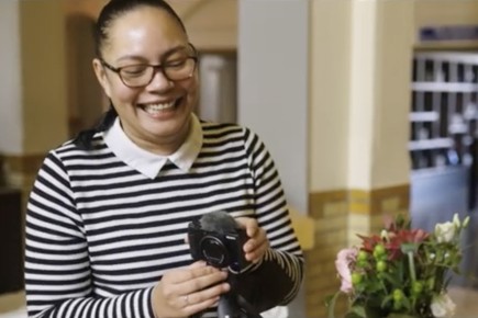Keoma met camera.jpg