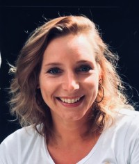 Ellen van den Bos, Tiel