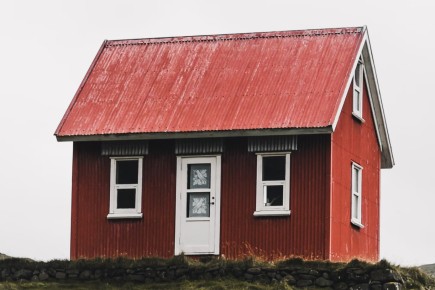    Huis Unsplash Luke Stackpoole.jpg