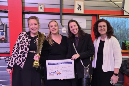    Winnaars Begeleiden op Maat met voorzitter Renate Richters